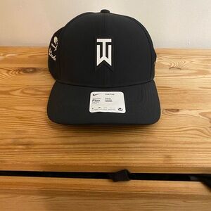 Nike Tiger Woods Flex Golf Cap